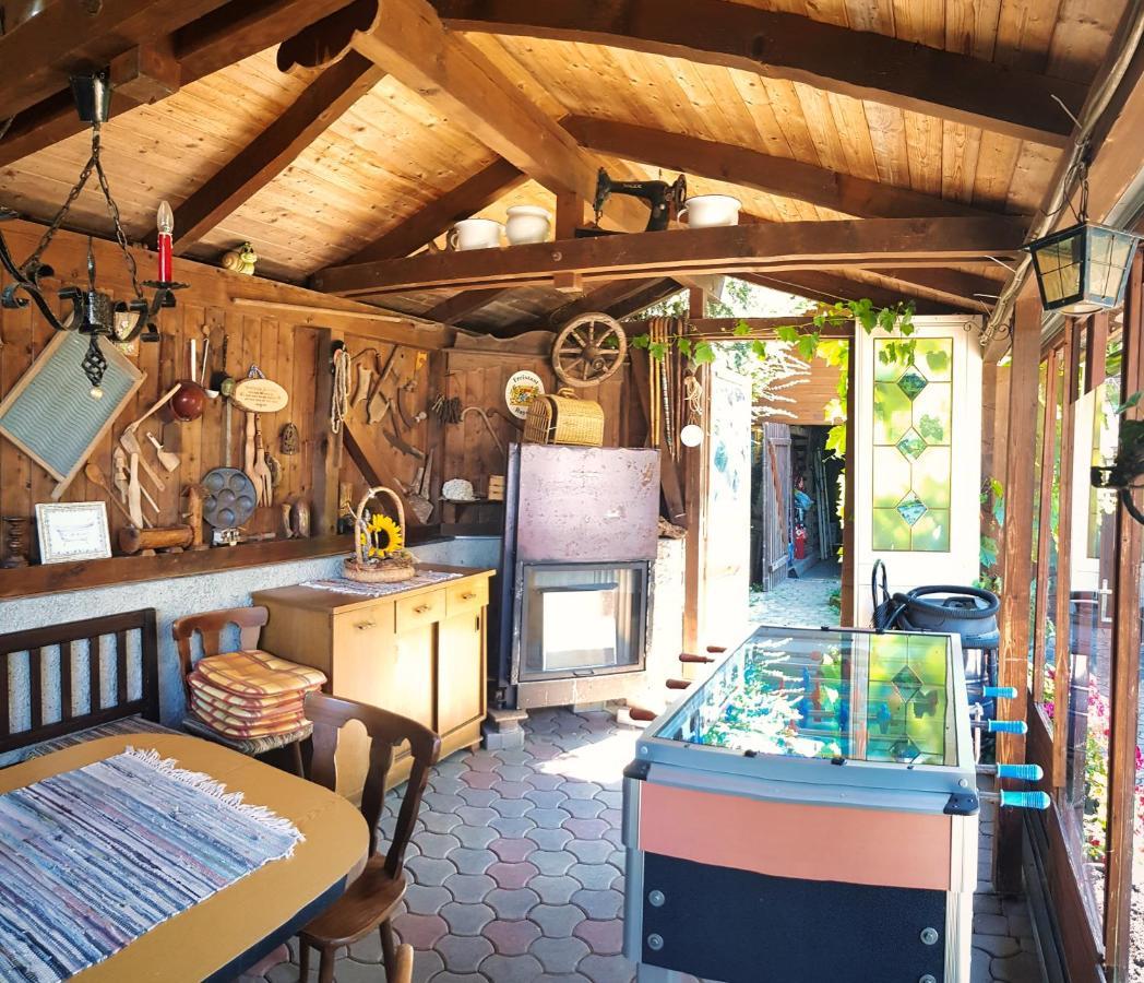 Gaestehaus Auf Der Hoehe Keutschach am See Exterior foto