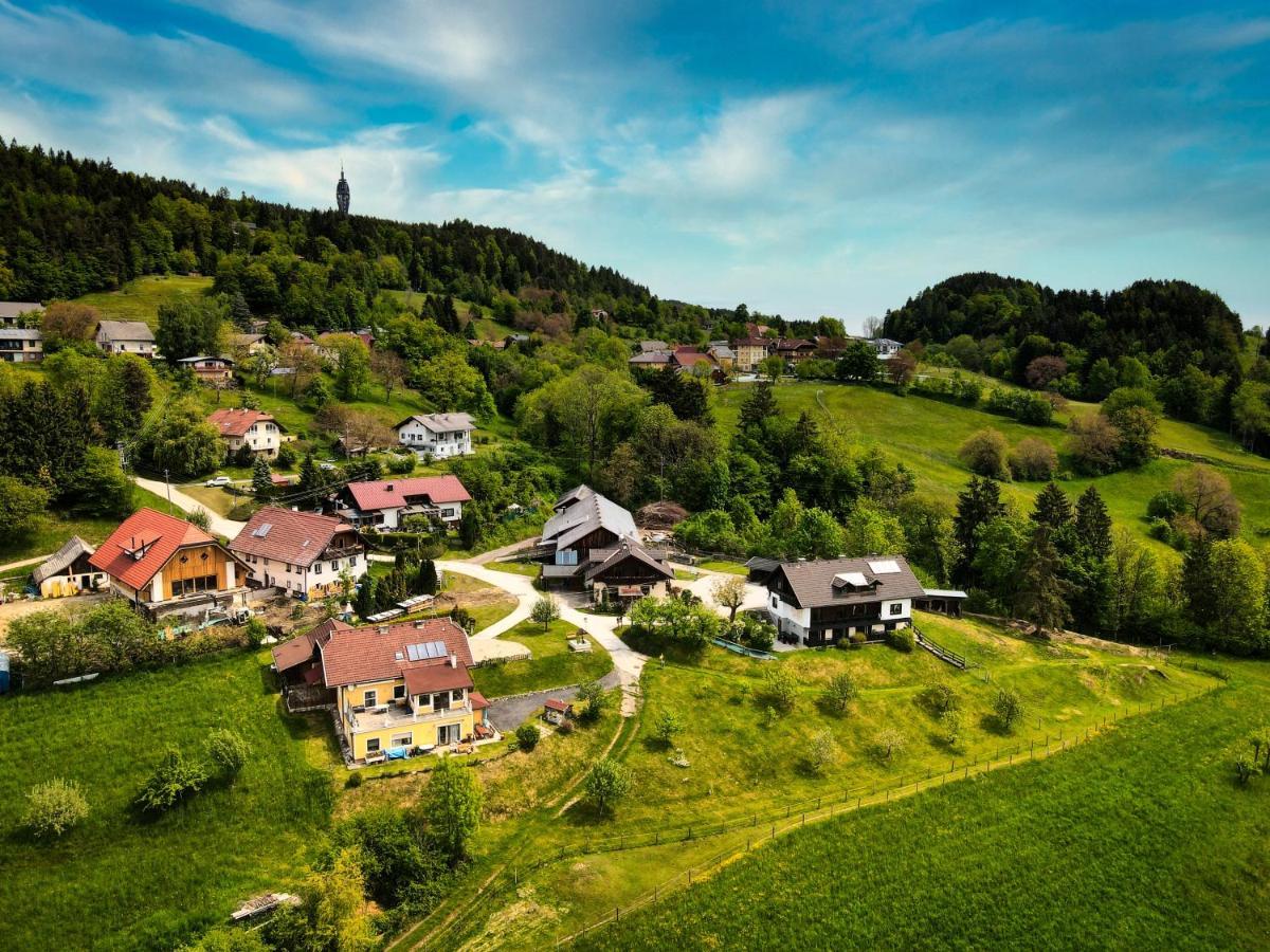 Gaestehaus Auf Der Hoehe Keutschach am See Exterior foto